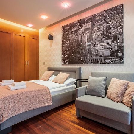 Broadway - Neptun Park By Oneapartments Gdańsk Exteriör bild