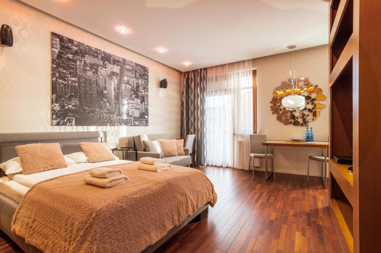 Broadway - Neptun Park By Oneapartments Gdańsk Exteriör bild